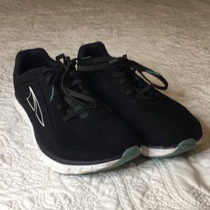 Altra Escalante Running Shoes